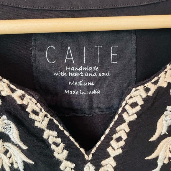 CAITE Johnny Was Black Floral Embroidered Women's Tunic - Picture 4 of 7